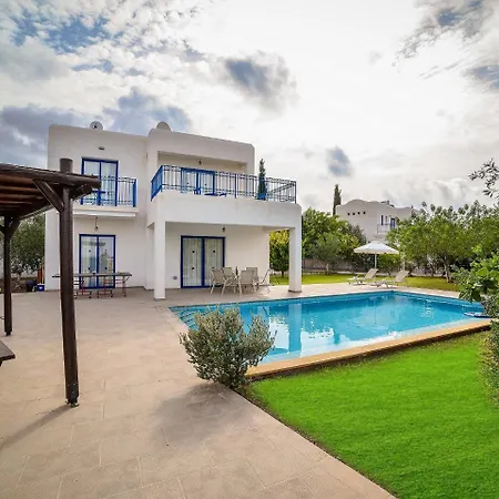 Villa Azzurro - 2 Bedroom *
